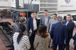 “中歐科研快車”開進(jìn)高遠(yuǎn)公司