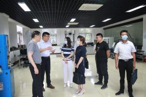 省交通運輸廳科技處領(lǐng)導(dǎo)蒞臨河南省高遠公路養(yǎng)護技術(shù)有限公司